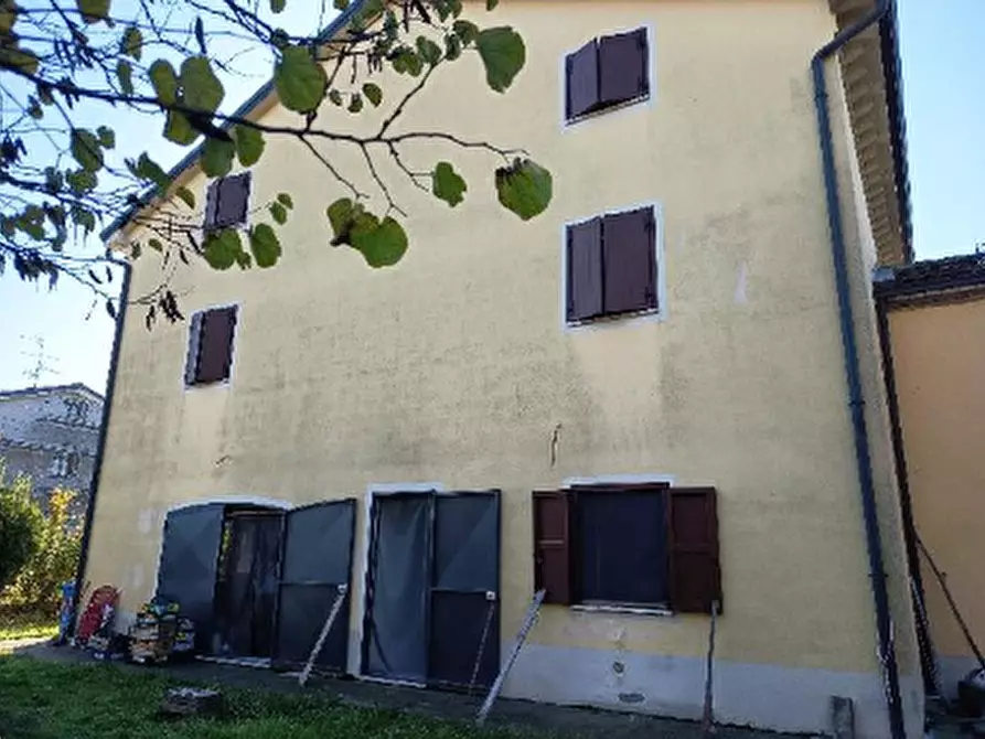 Immagine 1 di Porzione di casa in vendita  in Via Ponte Pietra a Mirandola