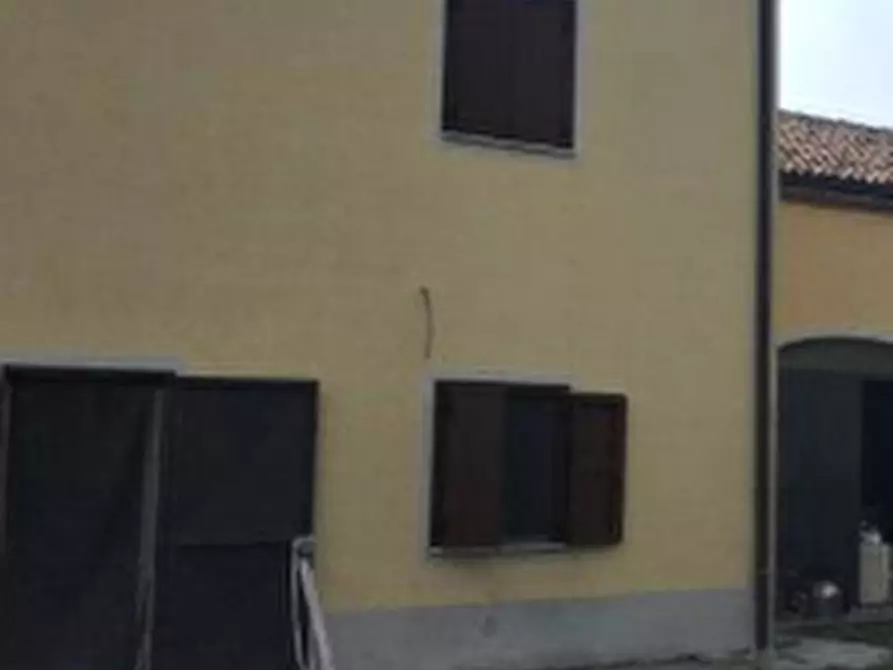 Immagine 3 di Porzione di casa in vendita  in Via Ponte Pietra a Mirandola