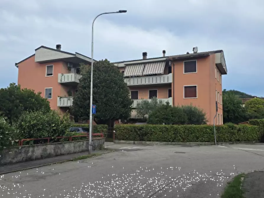 Immagine 1 di Porzione di casa in vendita  in Via Tevere a Montebello Vicentino