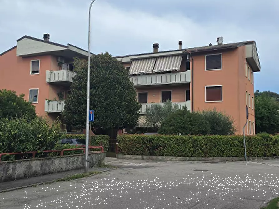 Immagine 4 di Porzione di casa in vendita  in Via Tevere a Montebello Vicentino