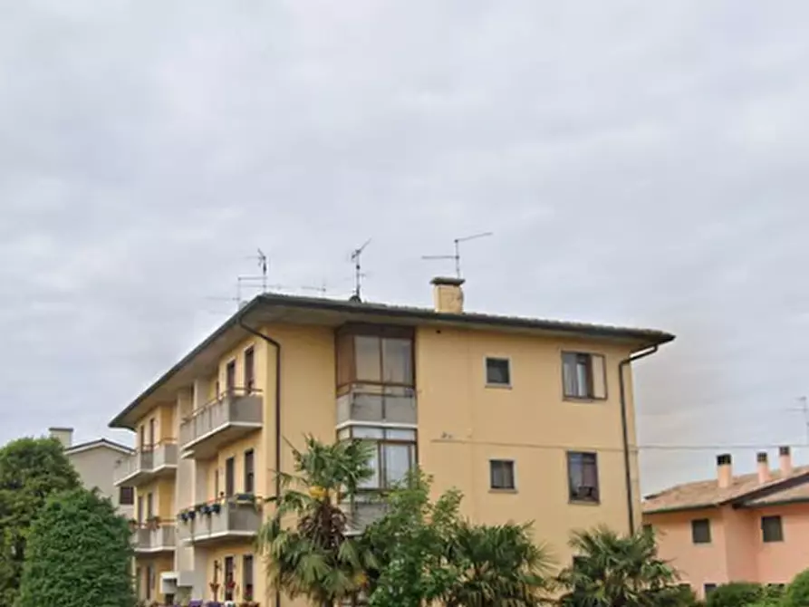 Immagine 10 di Appartamento in vendita  in Via Gorizia a Lonigo