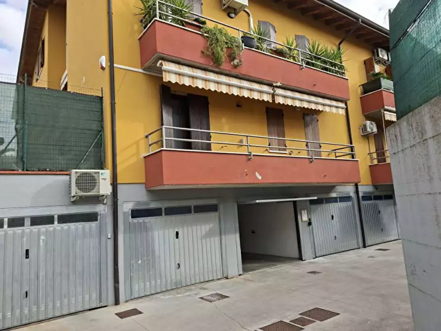 Immagine 2 di Appartamento in vendita  in Via Galileo Galilei a Castiglione Delle Stiviere