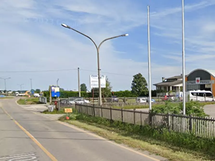 Immagine 7 di Capannone industriale in vendita  in Via Gavioli a Castelmassa