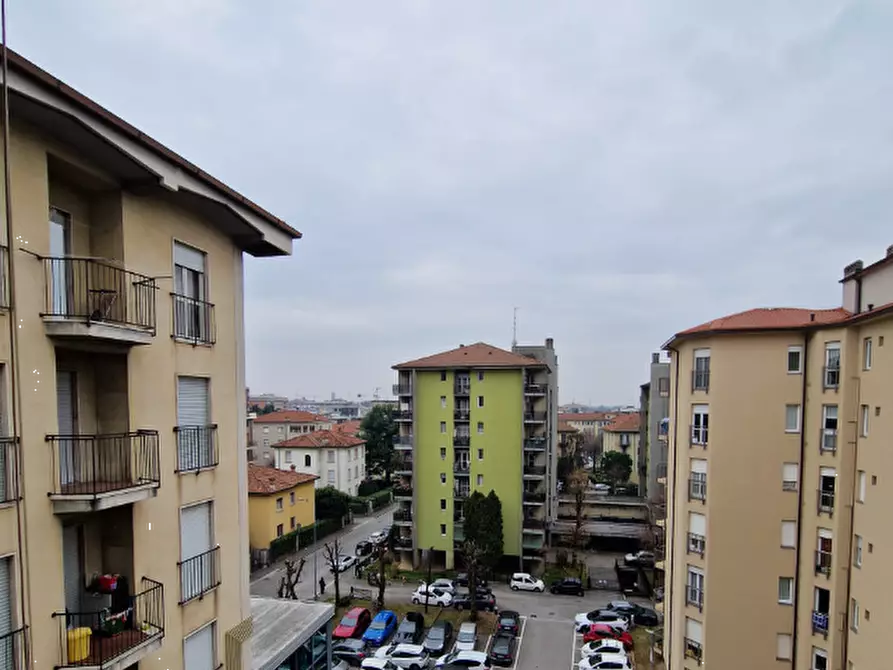 Immagine 7 di Appartamento in vendita  in Via Giuseppe Mazzini a Bergamo