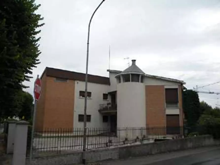 Immagine 2 di Appartamento in vendita  in Viale Risorgimento a Volta Mantovana