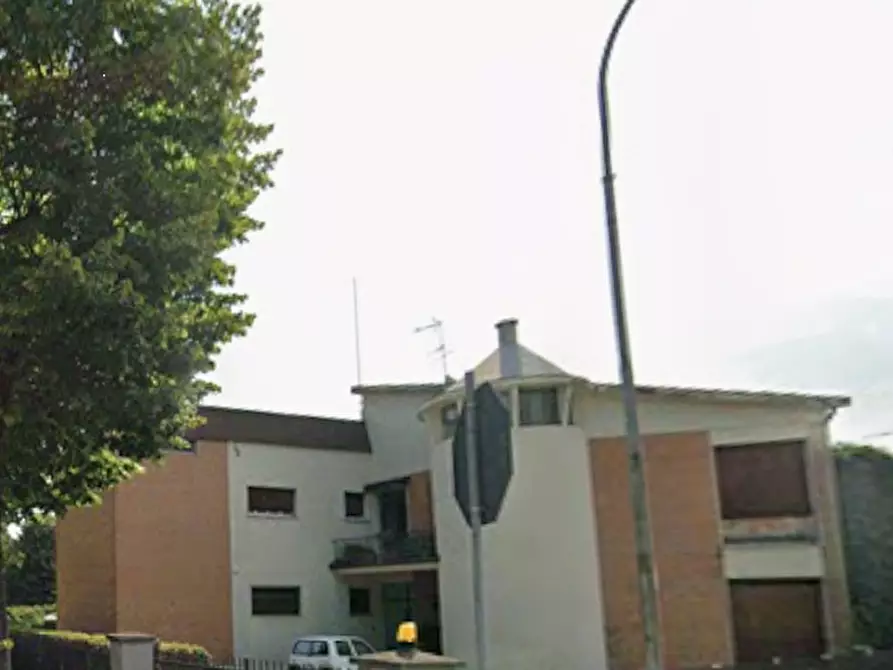 Immagine 22 di Appartamento in vendita  in Viale Risorgimento a Volta Mantovana