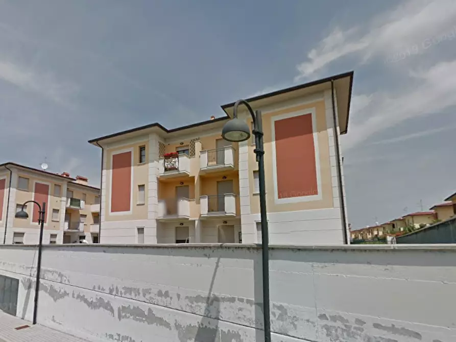 Immagine 5 di Appartamento in vendita  in Via P. Bottoni a Mantova