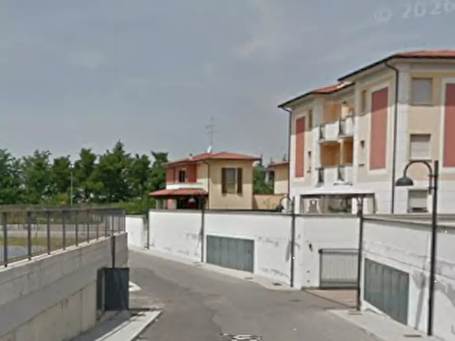 Immagine 7 di Appartamento in vendita  in Via P. Bottoni a Mantova