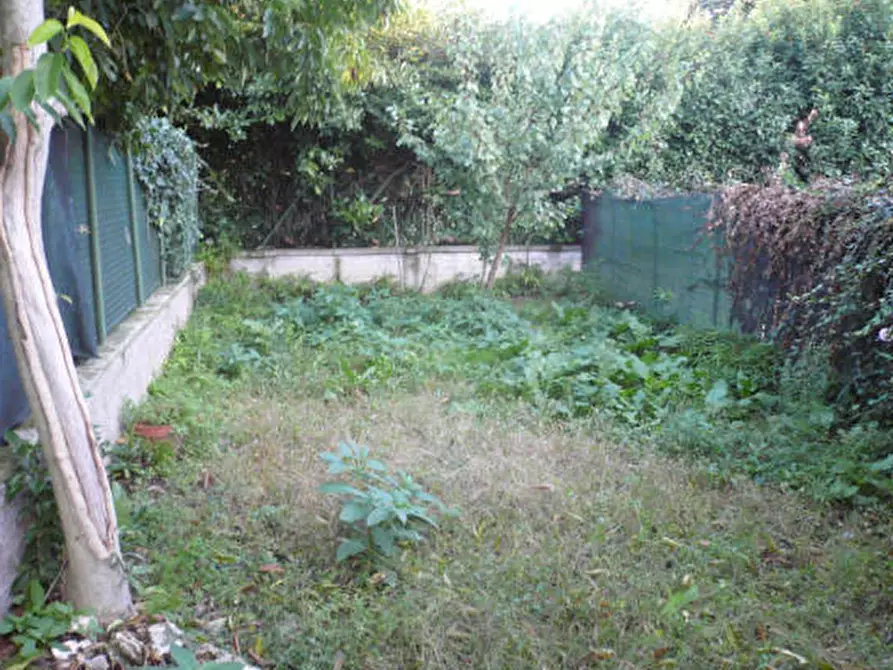 Immagine 16 di Appartamento in vendita  in Via Cavalieri di Vittorio Veneto a San Colombano Al Lambro