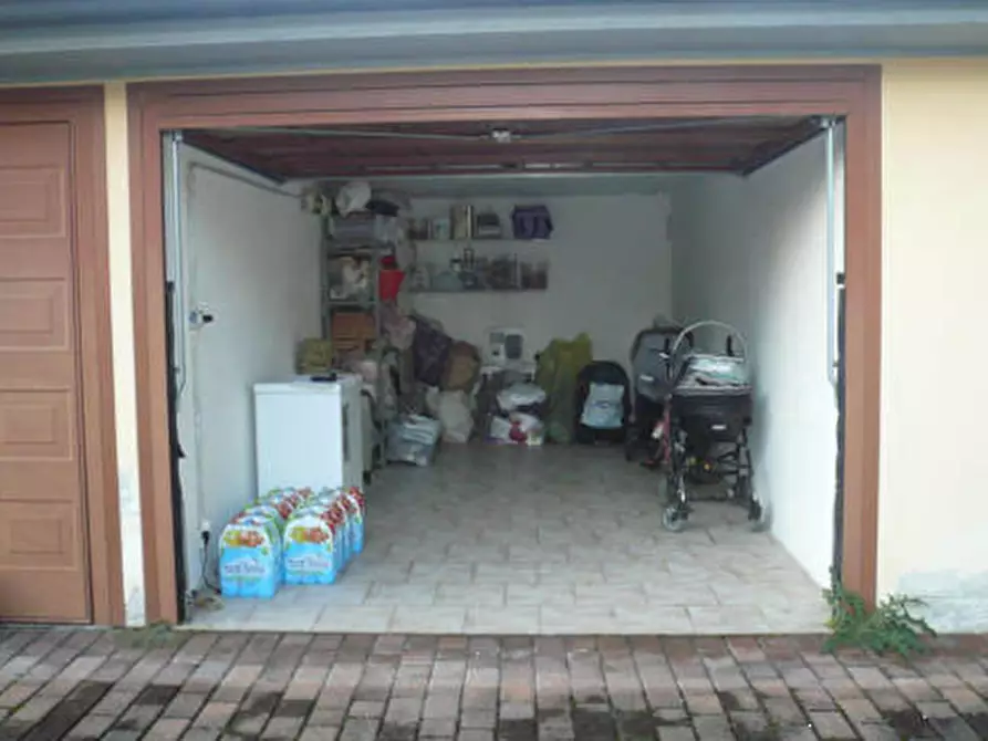 Immagine 17 di Appartamento in vendita  in Via Cavalieri di Vittorio Veneto a San Colombano Al Lambro