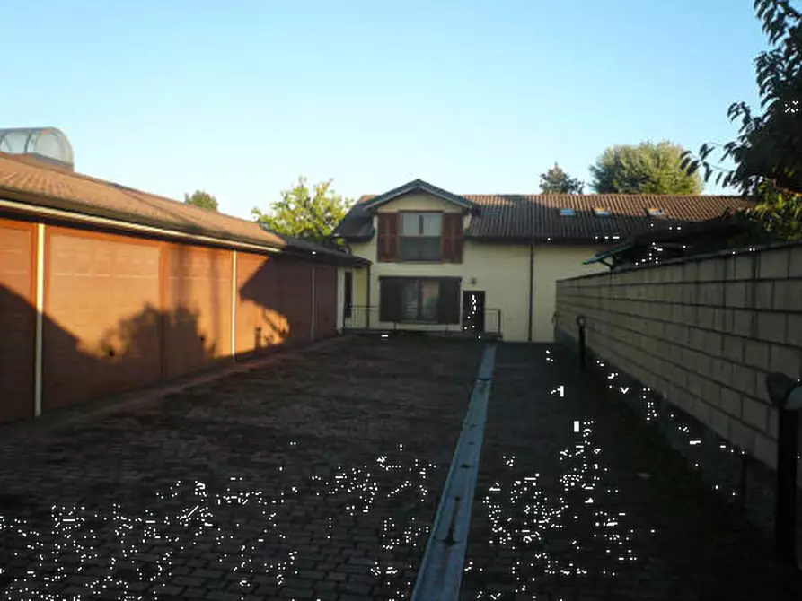 Immagine 2 di Appartamento in vendita  in Via Cavalieri di Vittorio Veneto a San Colombano Al Lambro