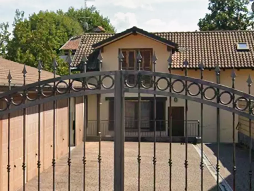 Immagine 7 di Appartamento in vendita  in Via Cavalieri di Vittorio Veneto a San Colombano Al Lambro