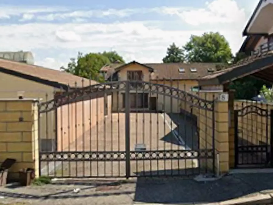 Immagine 5 di Appartamento in vendita  in Via Cavalieri di Vittorio Veneto a San Colombano Al Lambro