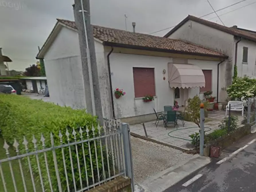 Immagine 7 di Porzione di casa in vendita  in Via della Chiesa a Istrana
