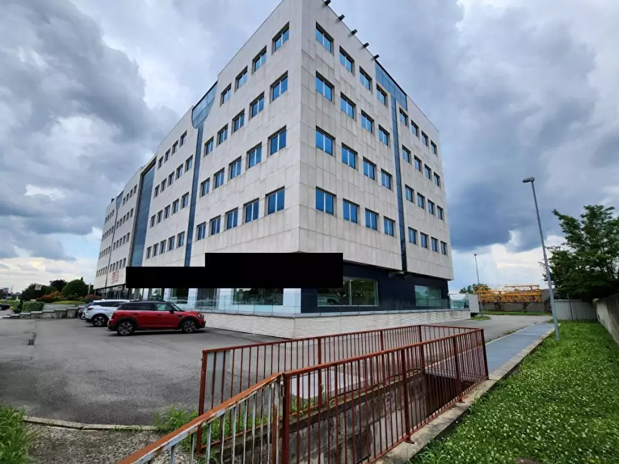 Immagine 3 di Ufficio in vendita  in Strada SP 13 a Concorezzo