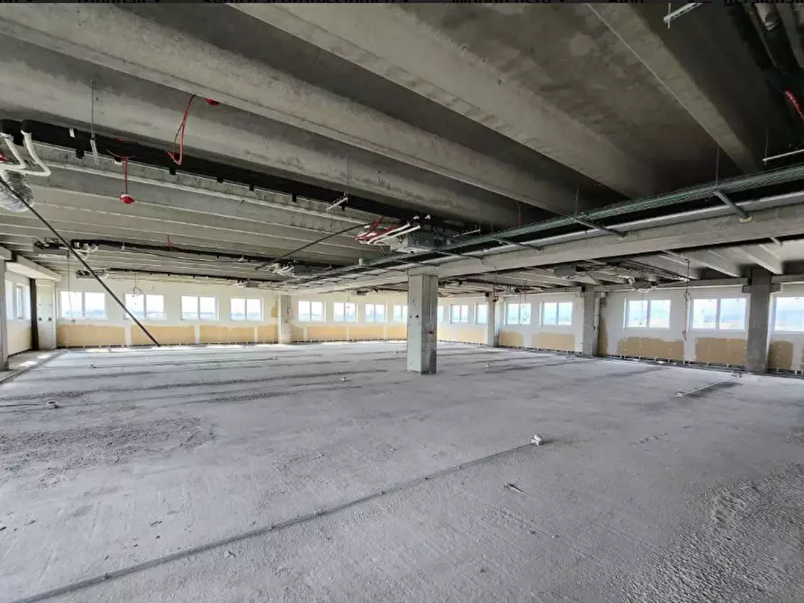 Immagine 16 di Ufficio in vendita  in Strada SP 13 a Concorezzo