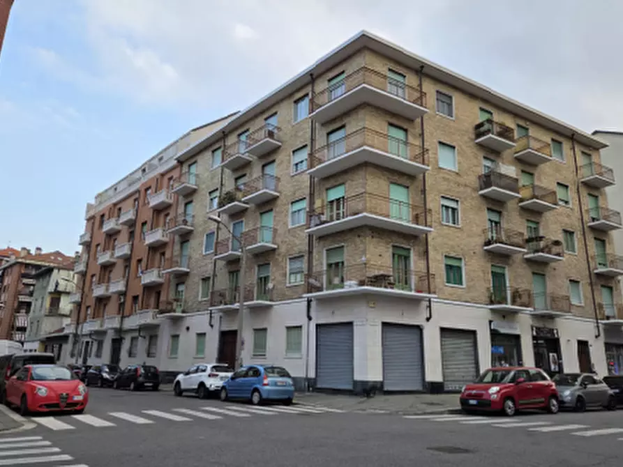 Immagine 5 di Appartamento in vendita  in Via Tiraboschi  a Torino