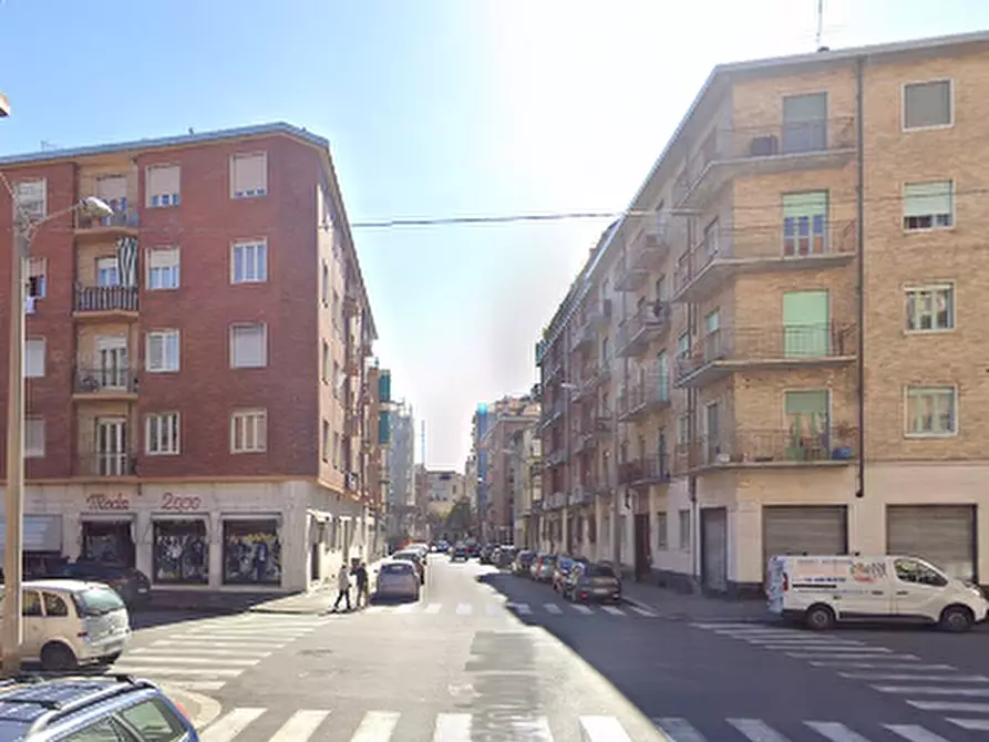 Immagine 7 di Appartamento in vendita  in Via Tiraboschi  a Torino
