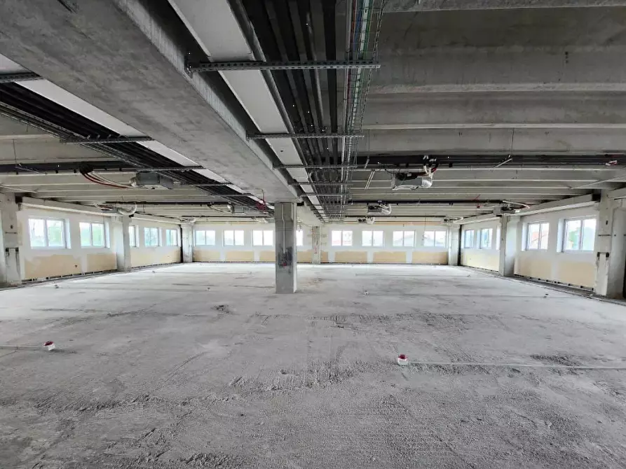 Immagine 16 di Ufficio in vendita  in Strada SP 13 a Concorezzo