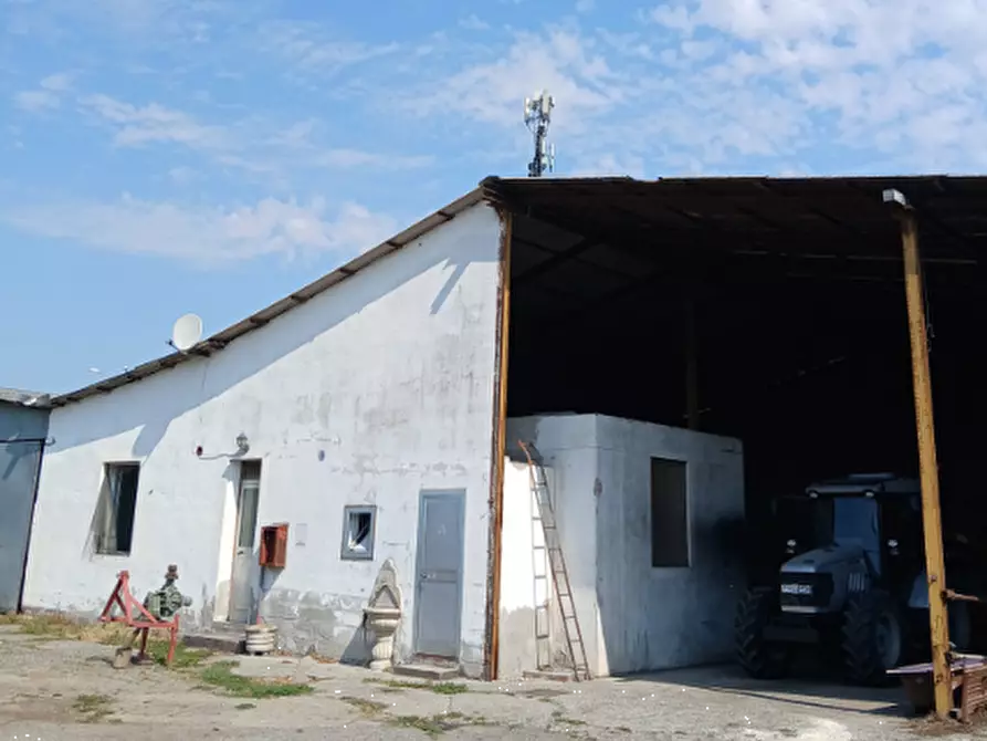 Immagine 2 di Capannone industriale in vendita  in Via Dei Dossi a Fara Gera D'adda