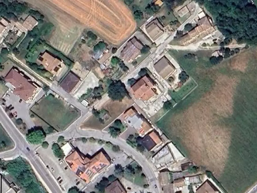 Immagine 5 di Appartamento in vendita  in Via Virgil Grissom a Falerone