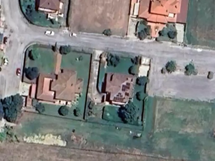 Immagine 23 di Villa in vendita  in Via Petrarca a Castiglione Del Lago