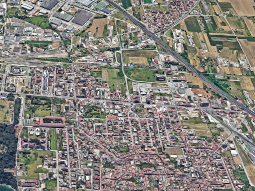 Immagine 10 di Magazzino in vendita  in Via Santagata a Caserta