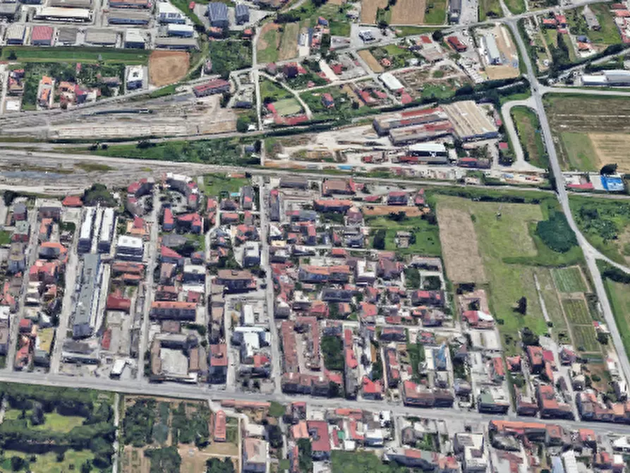 Immagine 11 di Magazzino in vendita  in Via Santagata a Caserta