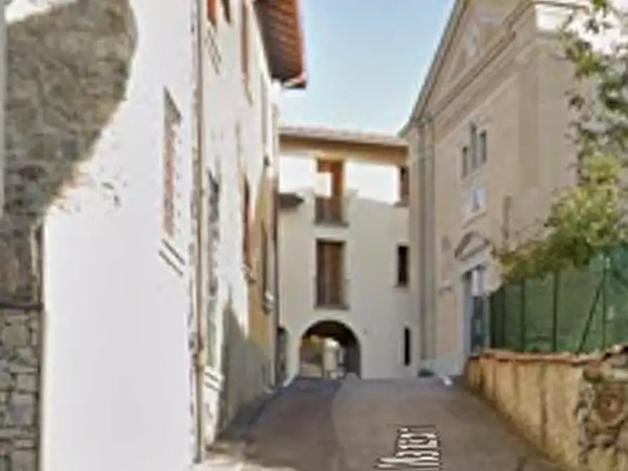 Immagine 5 di Appartamento in vendita  in Via Alessandro Manzoni a Galbiate