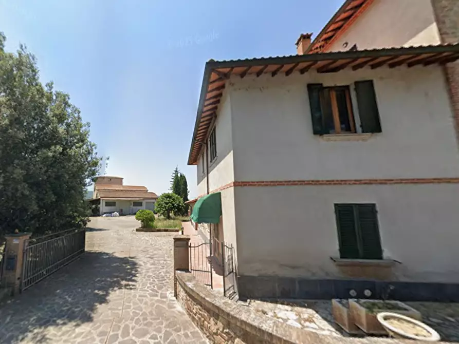 Immagine 13 di Rustico / casale in vendita  in Via Santa Maria a Castiglione Del Lago
