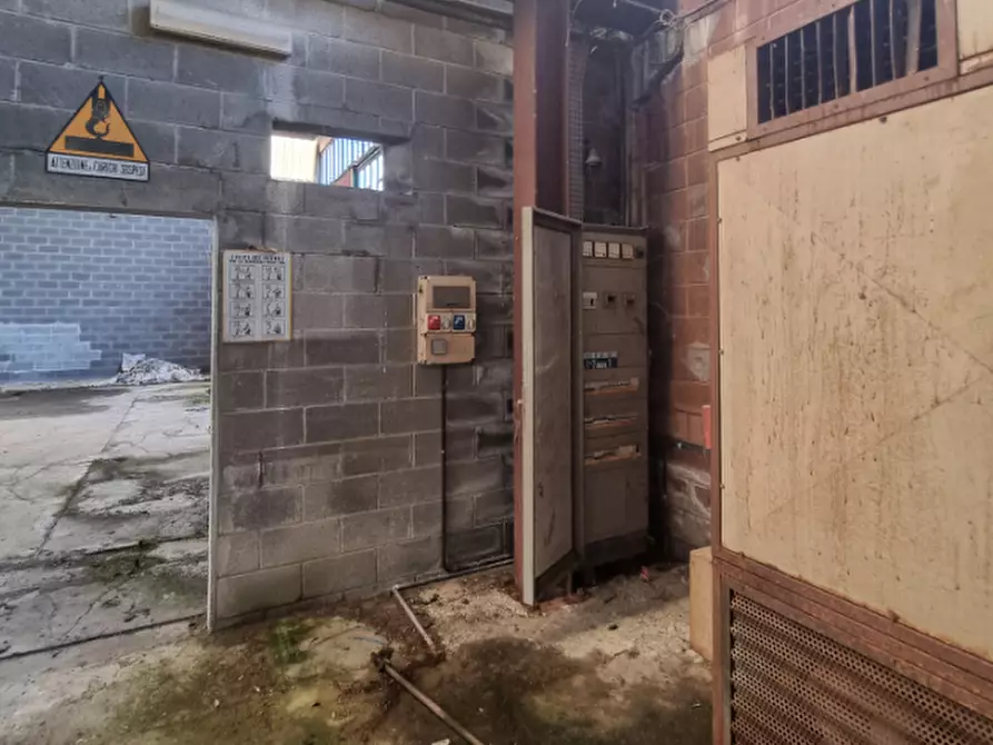 Immagine 16 di Capannone industriale in vendita  in Via Varese a San Giuliano Milanese
