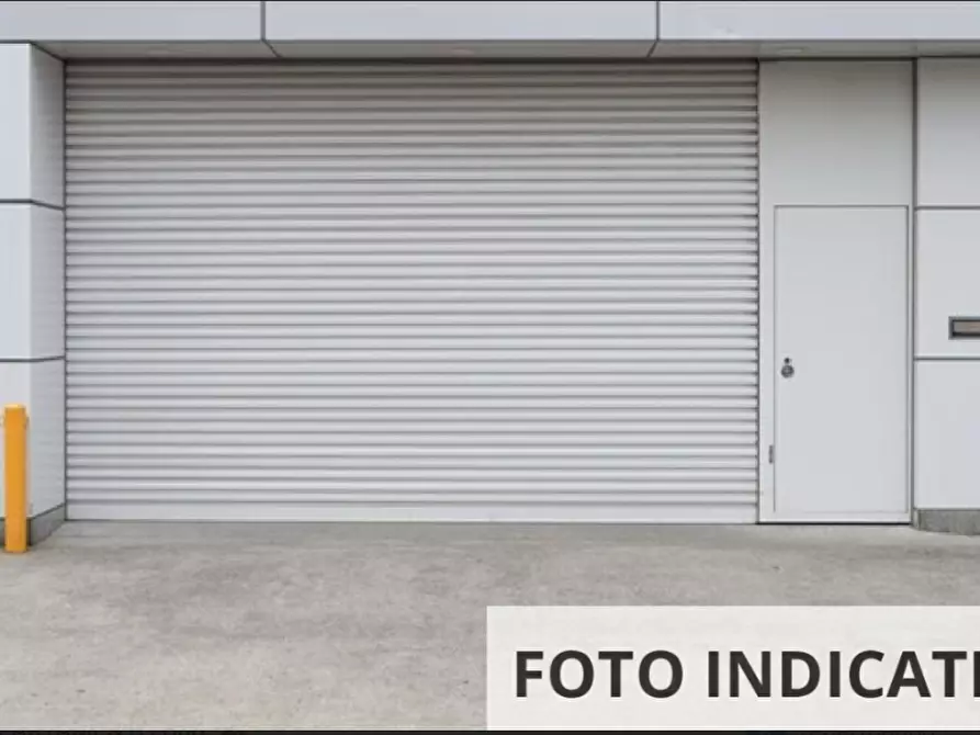 Immagine 13 di Appartamento in vendita  in Via Virgil Grissom a Falerone