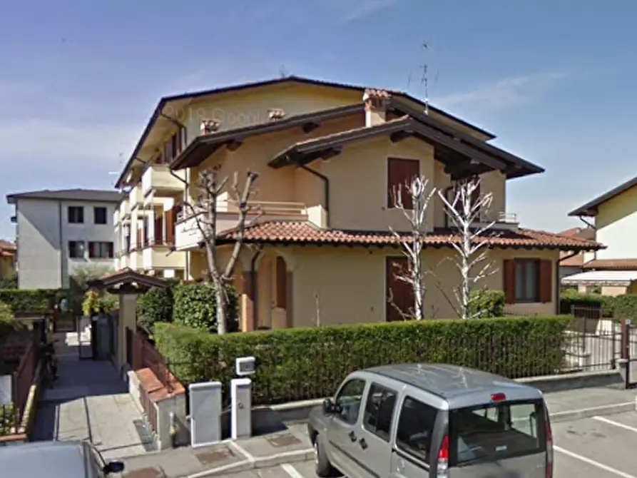 Immagine 1 di Appartamento in vendita  in Via Borgo Fiorito a Ghedi