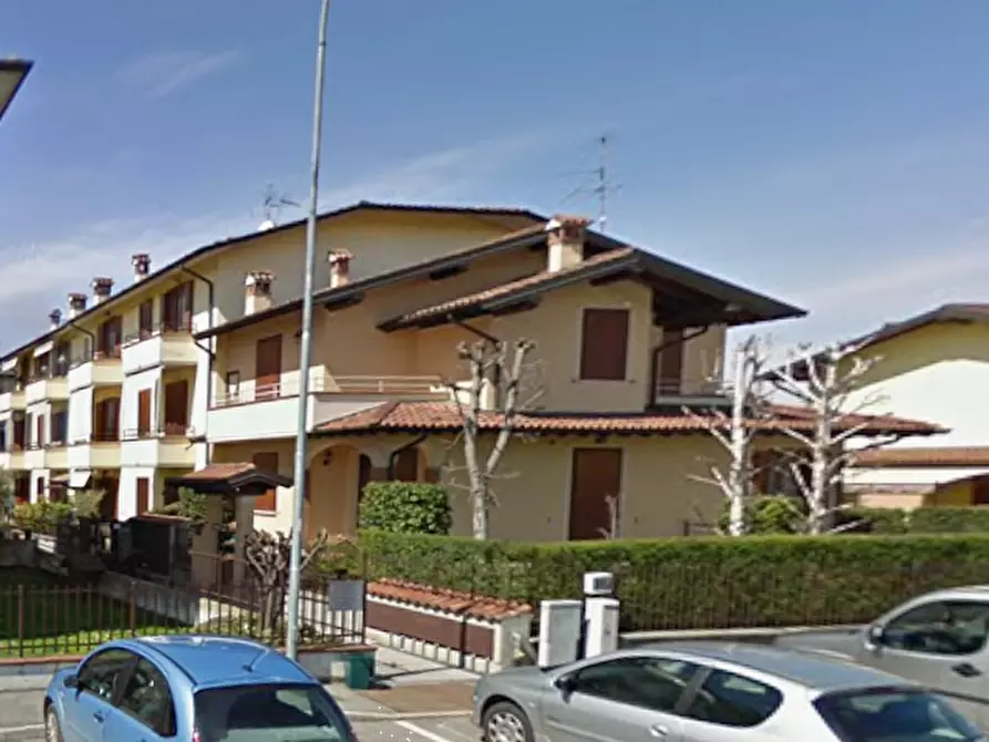 Immagine 2 di Appartamento in vendita  in Via Borgo Fiorito a Ghedi