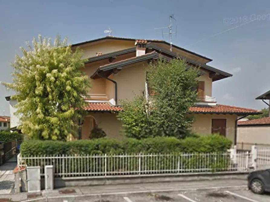 Immagine 7 di Appartamento in vendita  in Via Borgo Fiorito a Ghedi