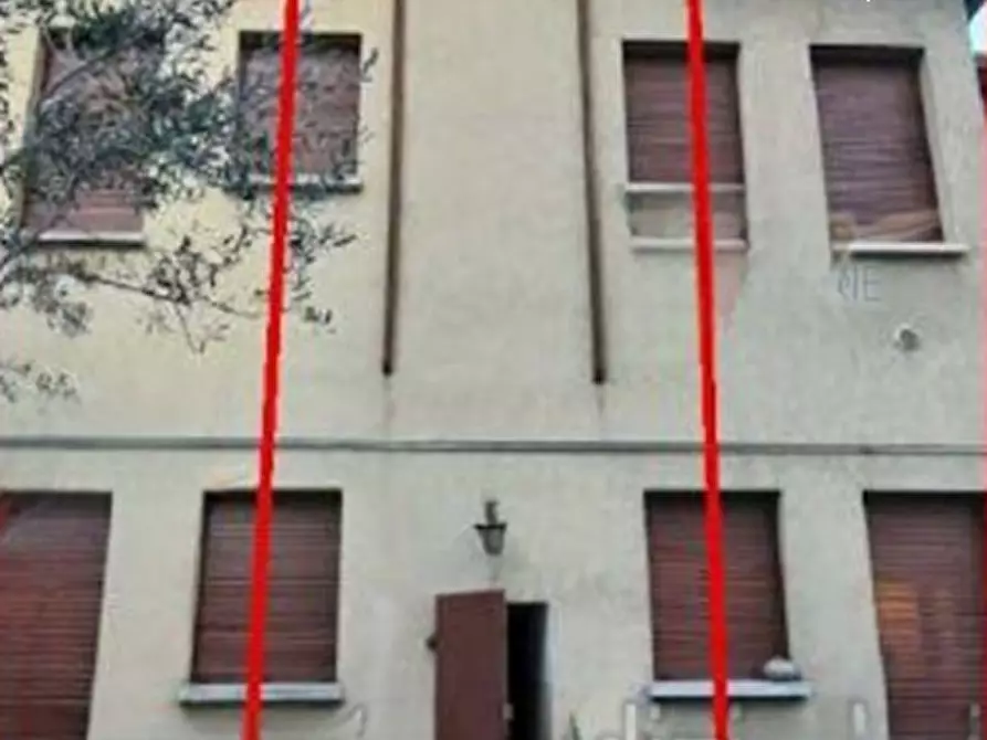 Immagine 1 di Appartamento in vendita  in Vicolo San Giovanni  a Desenzano Del Garda