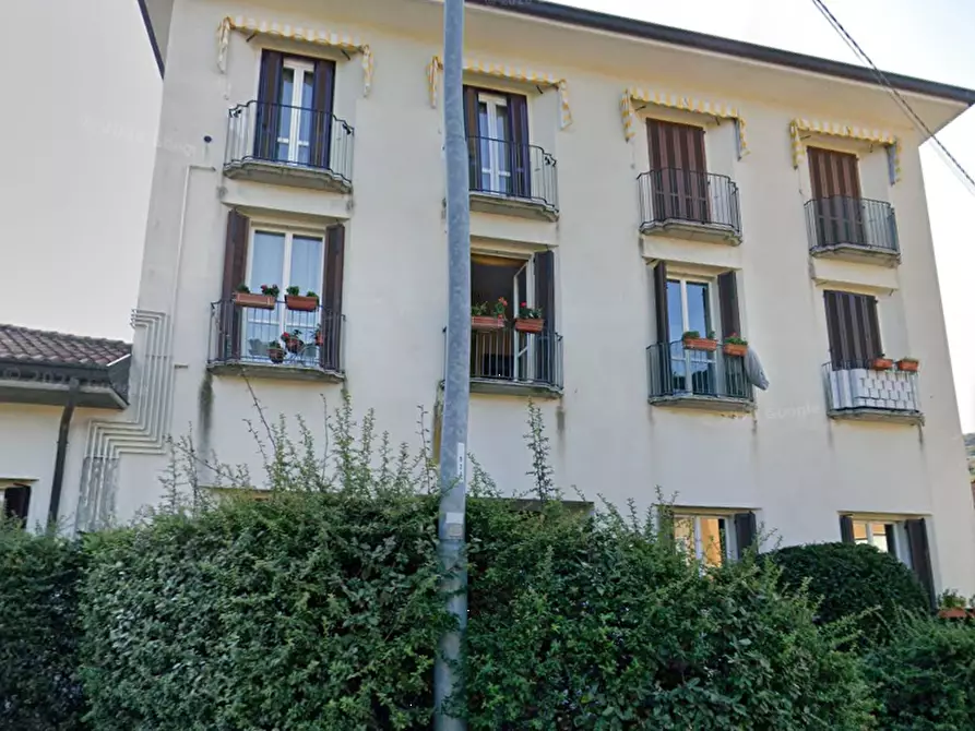 Immagine 1 di Appartamento in vendita  in Via IV Novembre a Germignaga