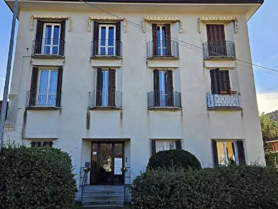 Immagine 5 di Appartamento in vendita  in Via IV Novembre a Germignaga