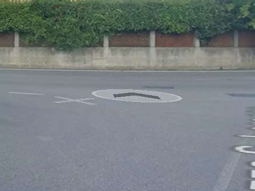 Immagine 4 di Appartamento in vendita  in Via Redipuglia  a Malnate
