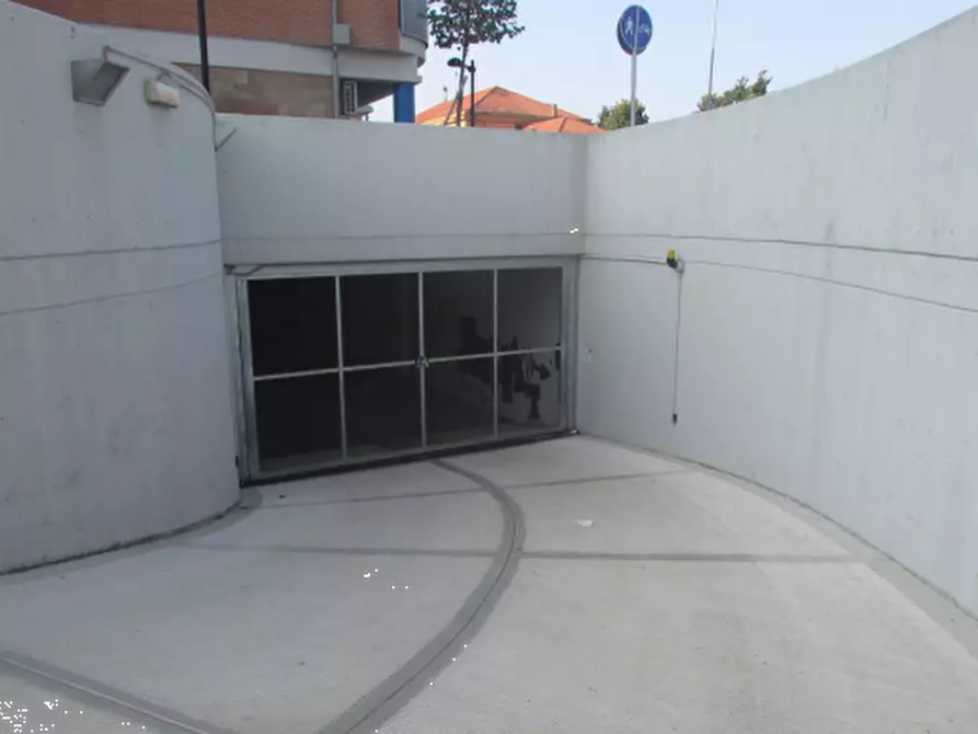 Immagine 4 di Garage in vendita  in Via G. Cencetti a Bologna