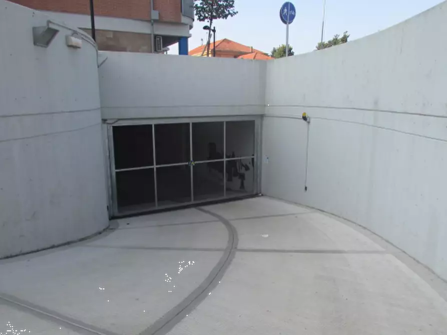 Immagine 9 di Garage in vendita  in Via G. Cencetti a Bologna