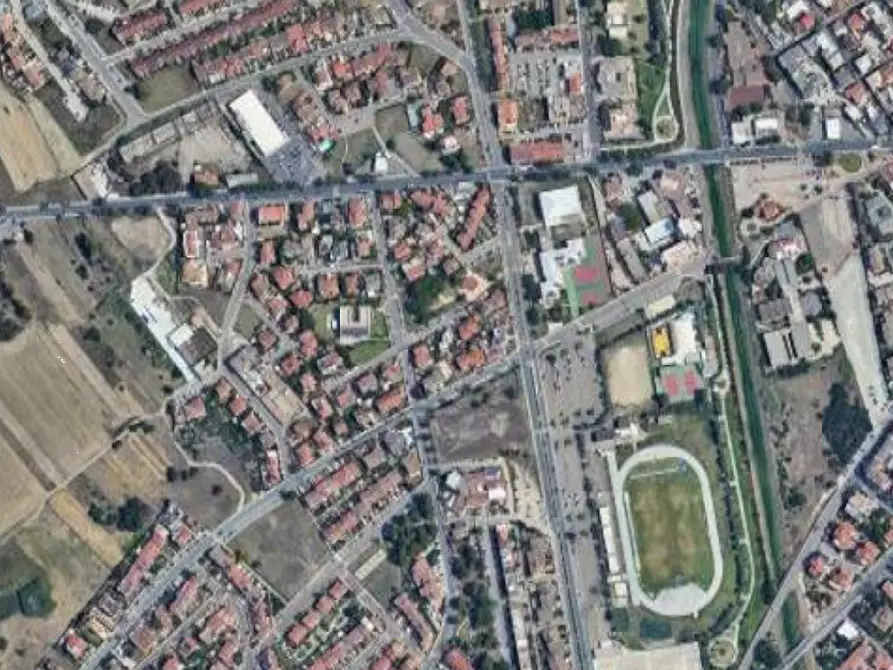 Immagine 10 di Magazzino in vendita  in Via Emilio Lussu a Selargius