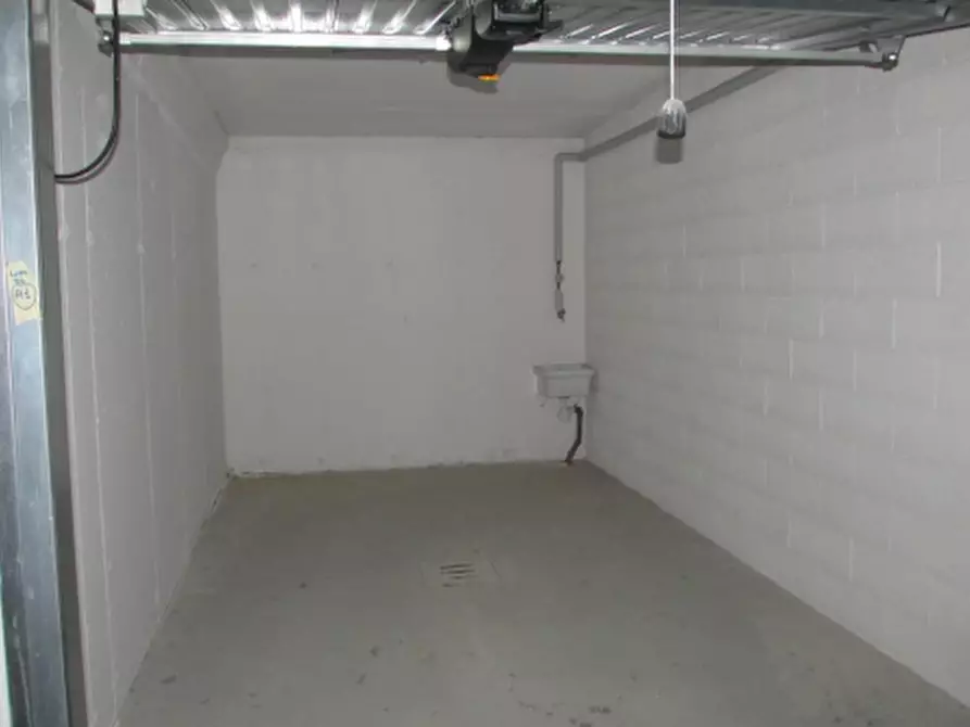 Immagine 4 di Garage in vendita  in Via G. Cencetti a Bologna
