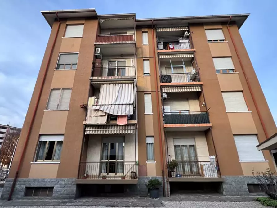 Immagine 3 di Appartamento in vendita  in Via Filippo Meda a Busto Arsizio