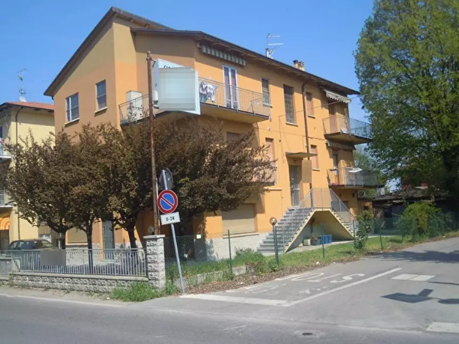 Immagine 1 di Negozio in vendita  in Via Gramsci  a Sala Bolognese