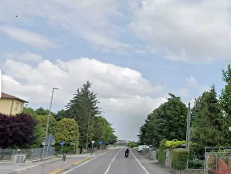 Immagine 10 di Negozio in vendita  in Via Gramsci  a Sala Bolognese