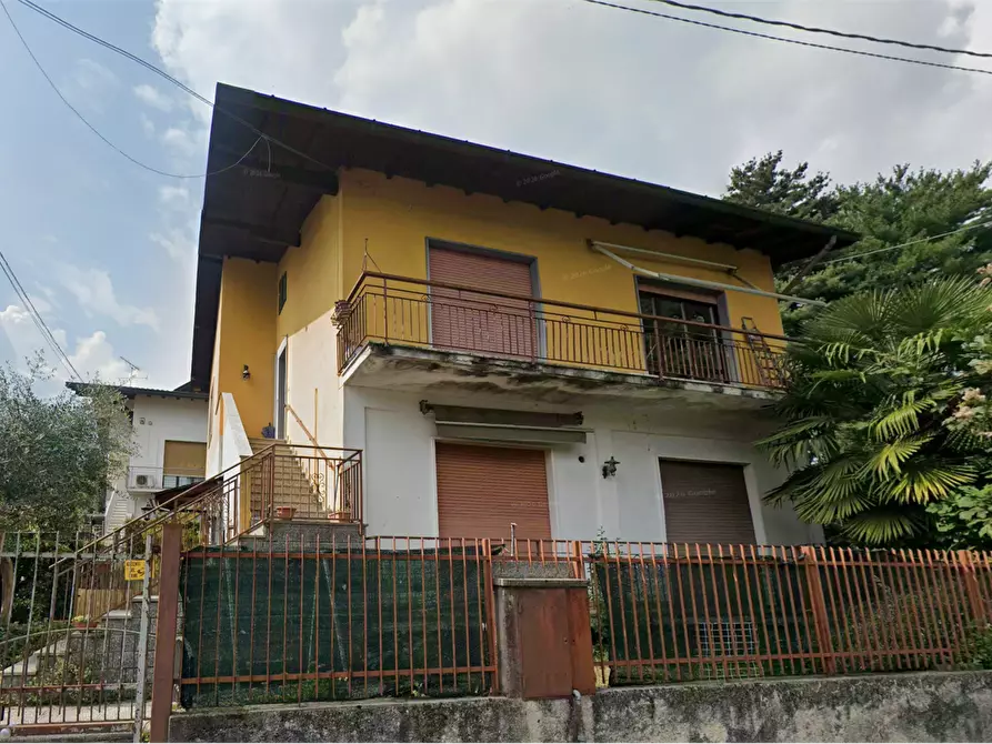 Immagine 7 di Appartamento in vendita  in Via Cesare Pavese a Arsago Seprio