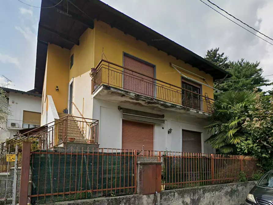 Immagine 8 di Appartamento in vendita  in Via Cesare Pavese a Arsago Seprio