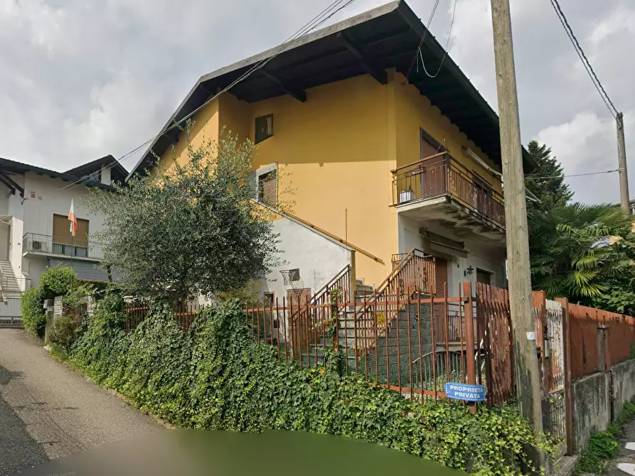 Immagine 10 di Appartamento in vendita  in Via Cesare Pavese a Arsago Seprio