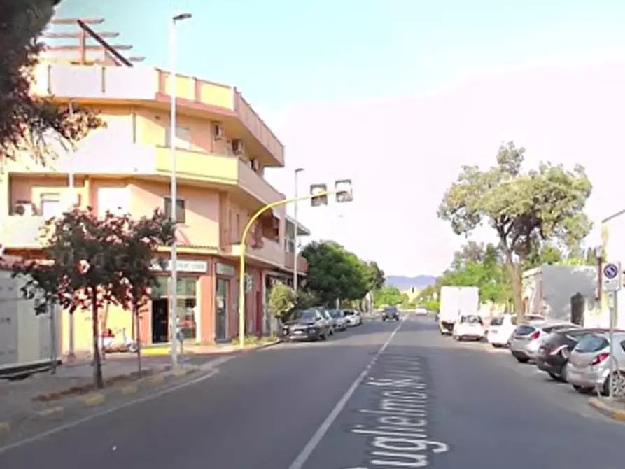 Immagine 8 di Negozio in vendita  in Via Guglielmo Marconi a Quartu Sant'elena